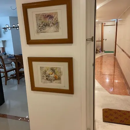 Spacious And Comfortable 2bed 2 Bath Near Airport And Citycenter Apartment Lissabon